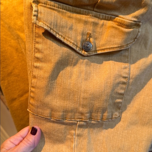 LOGO by Lori Goldstein Harvest Gold Stretch Boyfriend Cargo Jeans Size 20WP - Picture 3 of 11